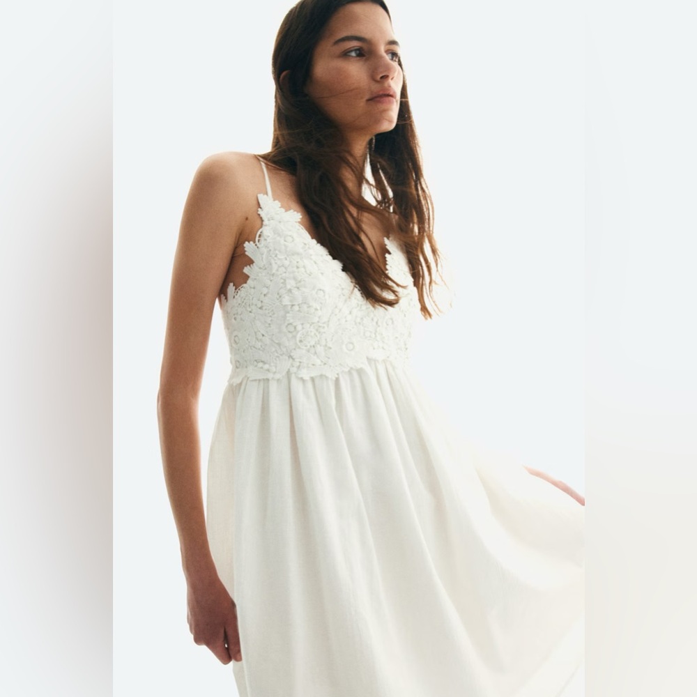 H&M embroidered detail Dress White size XL